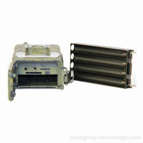 8MP GSM/GPRS Scouting Hunting Camera with 1.7 Inch Color Display and Up to 32GB Memory SD Card